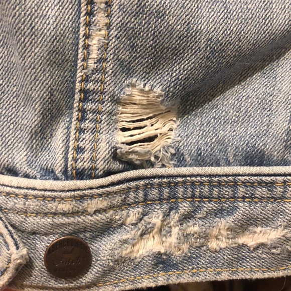 Distressed jean jacket - Picture 5 of 8